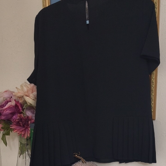 Zara Classic Black Top - Picture 8 of 14